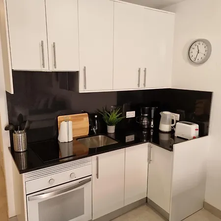 First Sealine Studio No 2 Close To And Sea, Terrace, Heated Pool, Wifi Apartment Playa de las Americas (Tenerife)