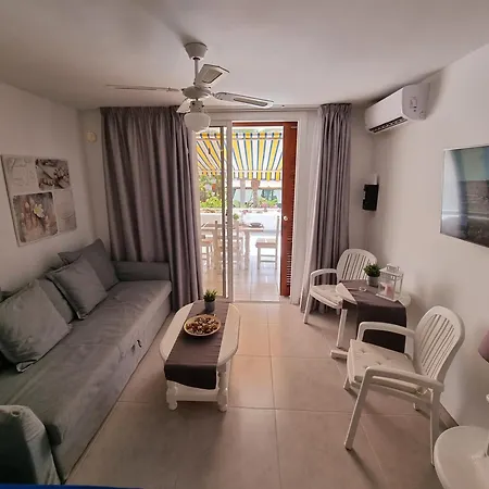First Sealine Studio No 2 Close To And Sea, Terrace, Heated Pool, Wifi Apartamento *