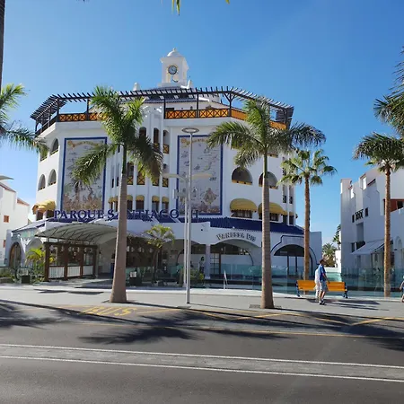 First Sealine Studio No 2 Close To And Sea, Terrace, Heated Pool, Wifi Apartment