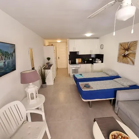 First Sealine Studio No 2 Close To And Sea, Terrace, Heated Pool, Wifi アパート プラヤ・デ・ラス・アメリカス